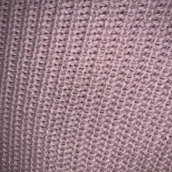 sweater - Picture 3 of 3